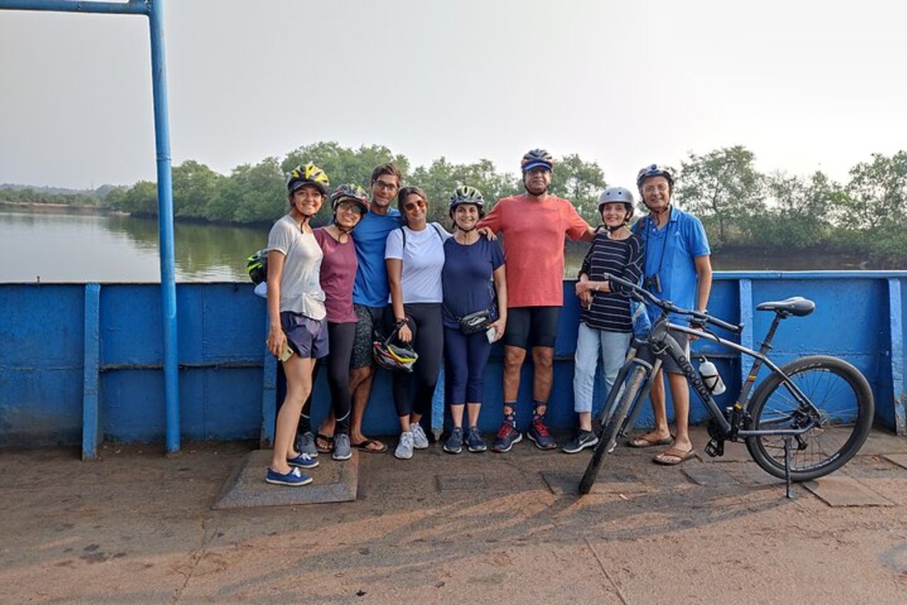 Tour in bici elettrica dell'isola di Chorao con i ciclisti Zen — 6