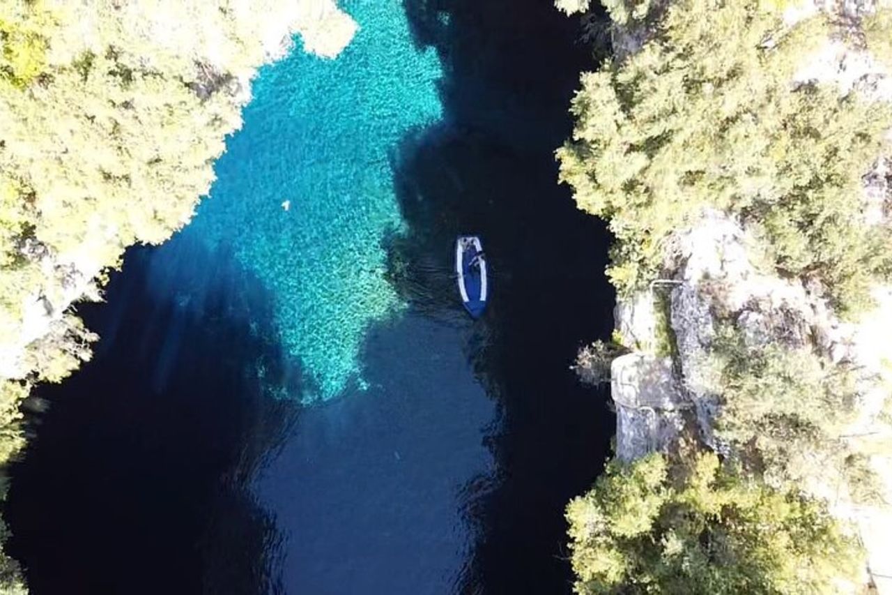 Tour di mezza giornata del lago Melissani e della grotta di Drogarati con Myrtos Swim — 7