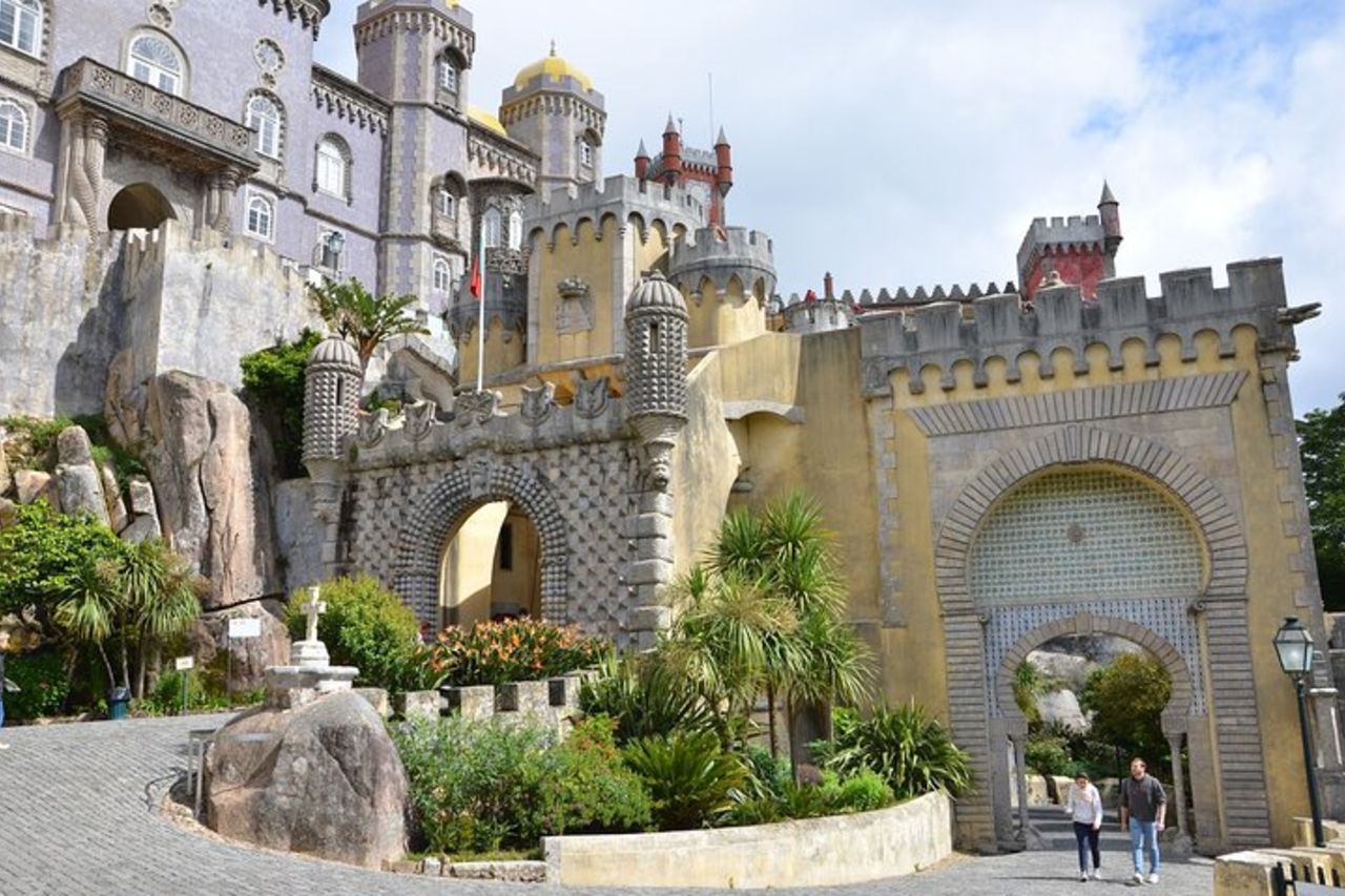 Vivi una giornata magica a Sintra con un esclusivo tour privato — 8