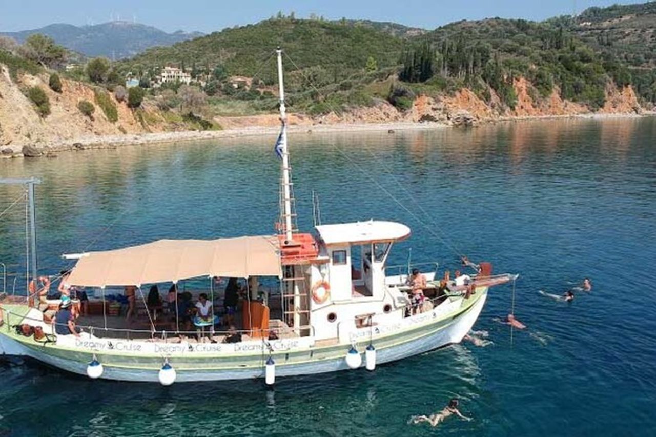 Crociera al tramonto con snack e vino di Argostoli — 3