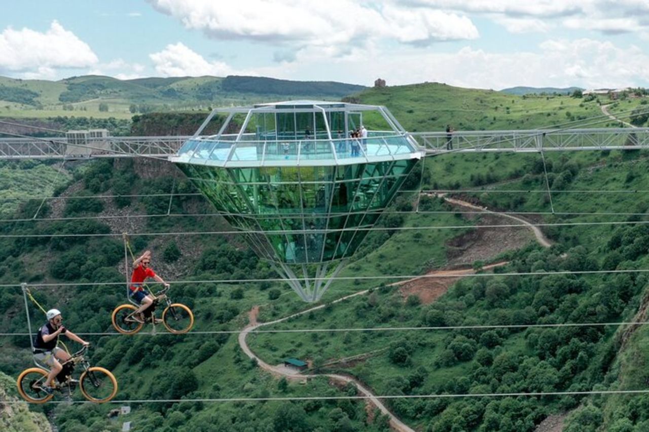 Escursione di un giorno al ponte di diamanti e al canyon di Dashbashi da Tbilisi