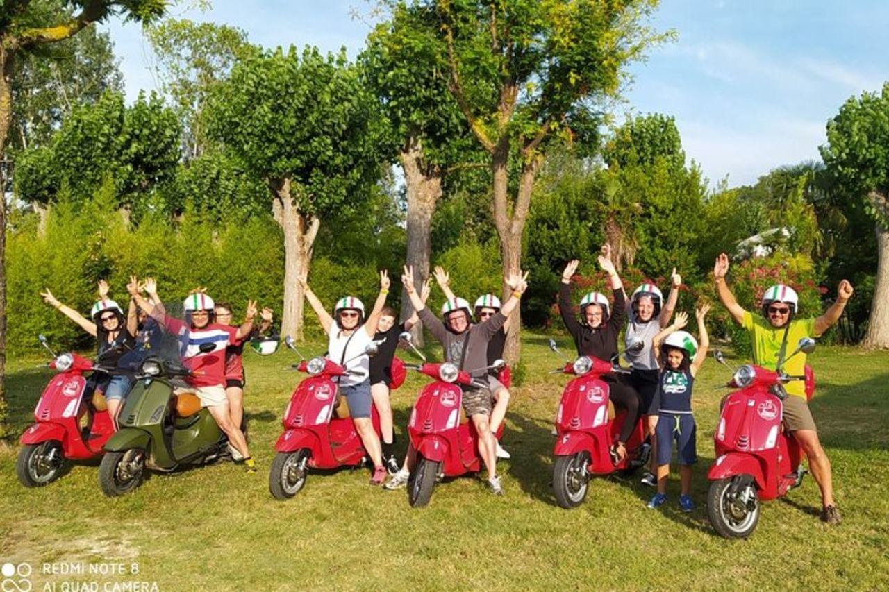 Tour in Vespa con guida scritta delle Marche Riviera del Conero — 4