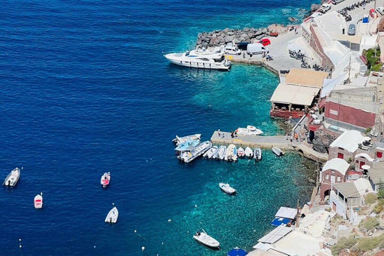 Giro turistico per piccoli gruppi: tutti i tesori di Santorini — 5