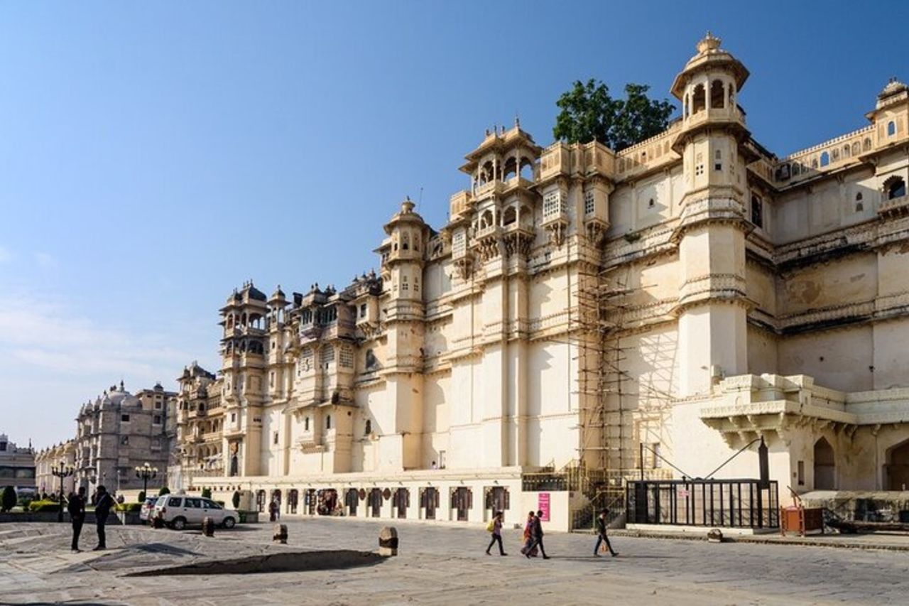 Tour panoramico privato di Udaipur di un'intera giornata con guida opzionale — 9