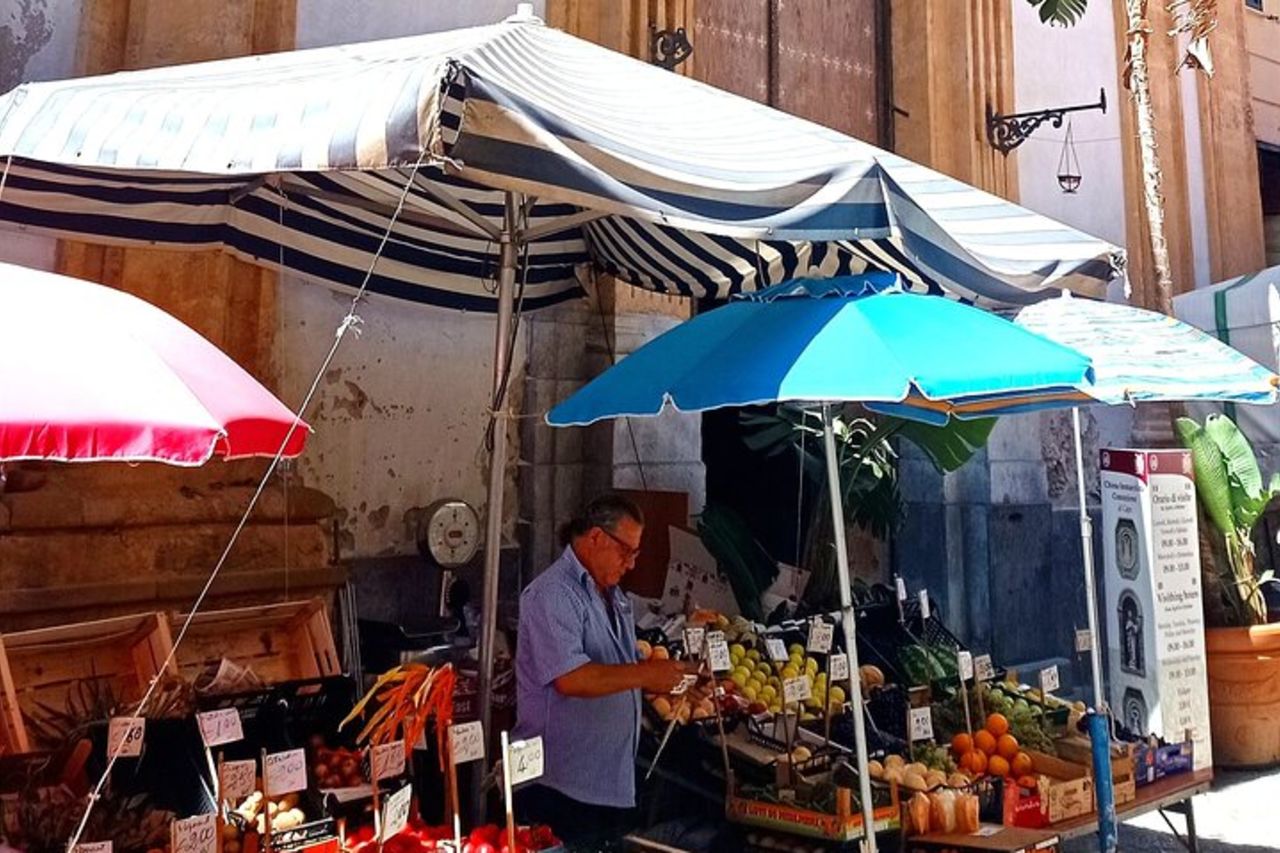 Monumenti Unesco, mercati colorati e sapori unici a Palermo — 9