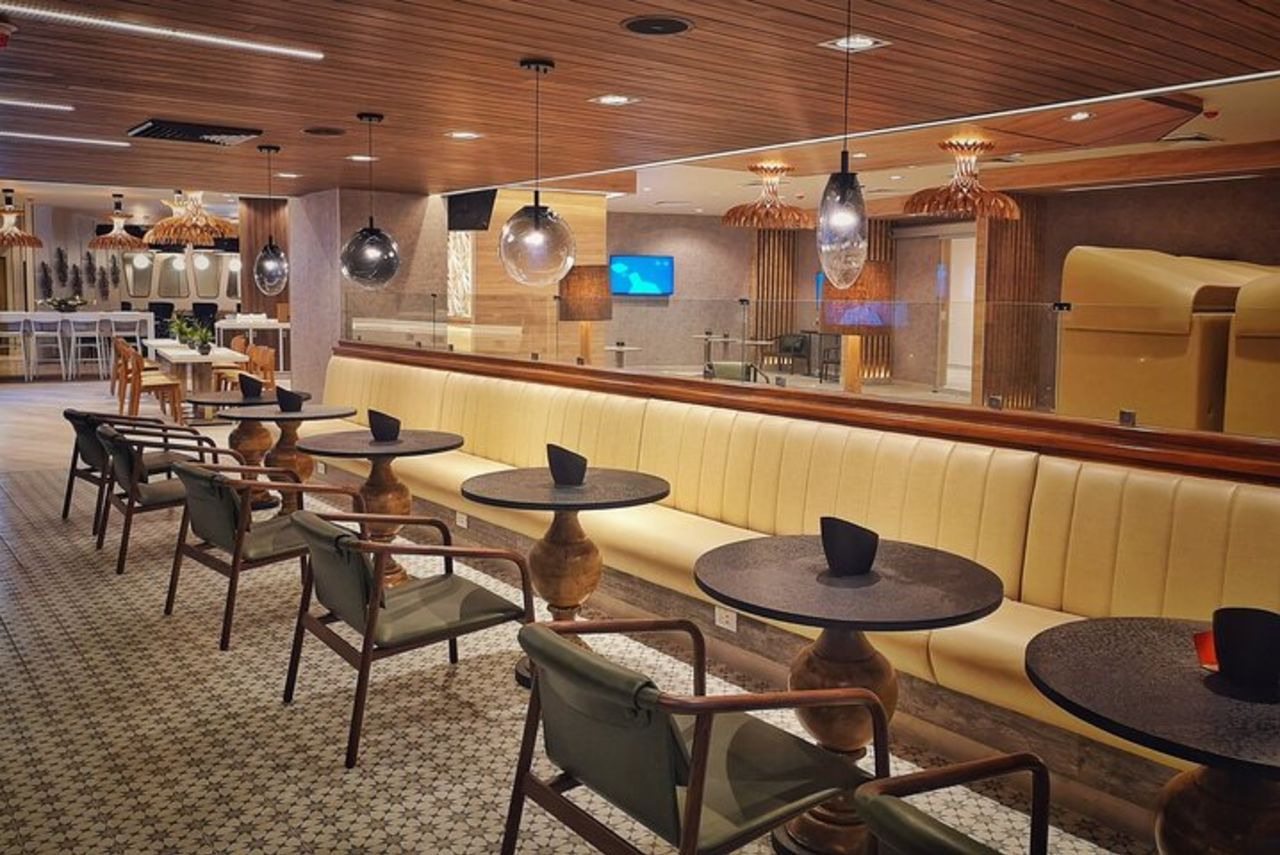 Mera VIP Lounge all'aeroporto internazionale di Cancun — 4