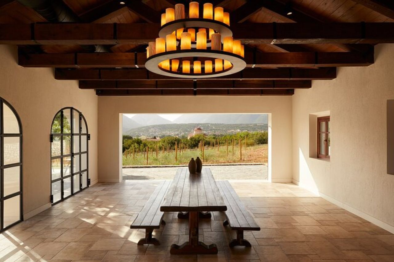 Tour in autobus dell'isola di Cefalonia: degustazione di vini, Melissani e Fiscardo — 5