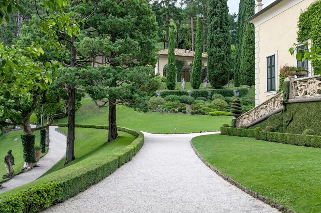 Tour privato in barca con visita a Villa del Balbianello — 4