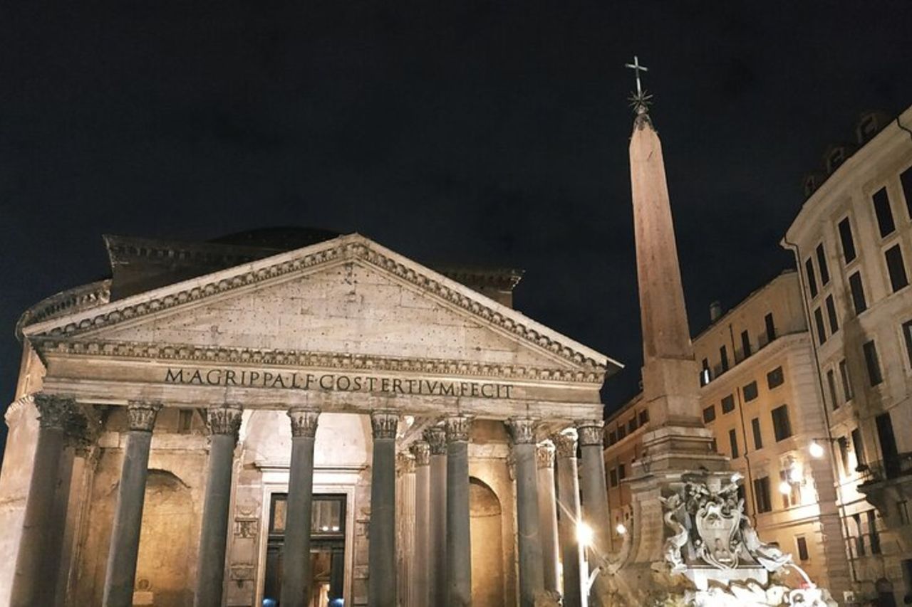 Roma al tramonto; Navona, Fontana di Trevi, Pantheon e altro ancora — 8