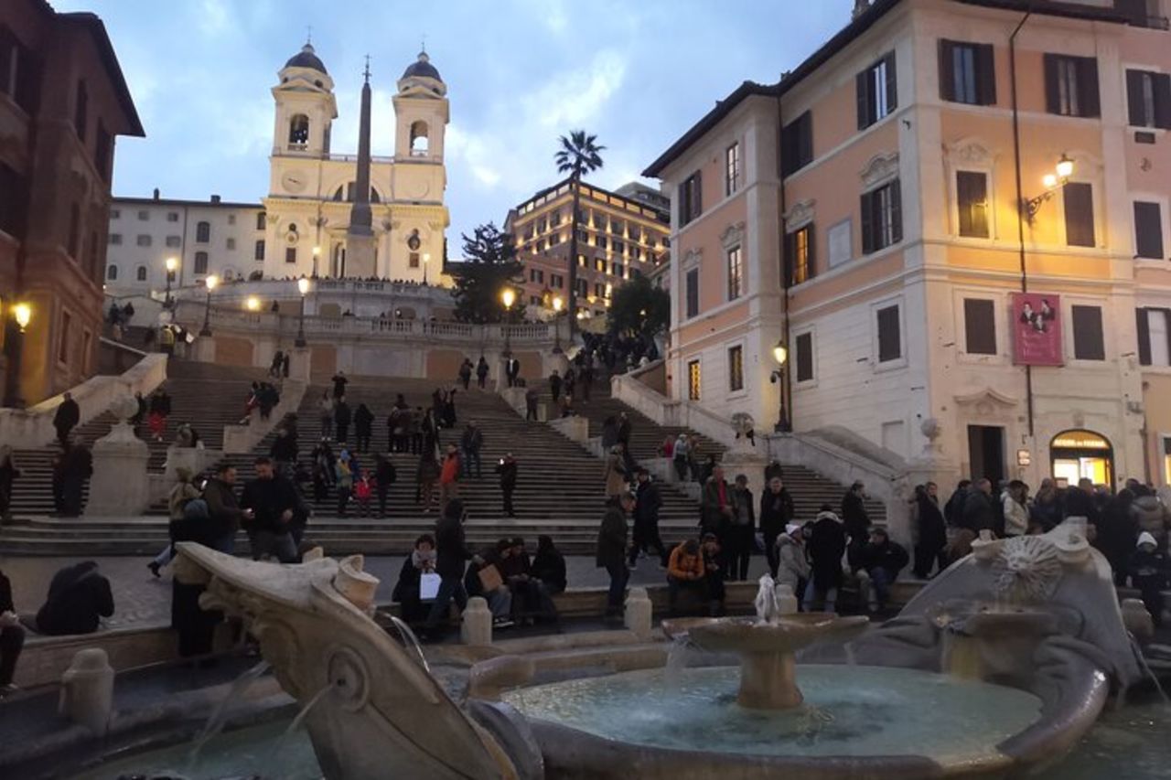 Roma al tramonto; Navona, Fontana di Trevi, Pantheon e altro ancora — 6