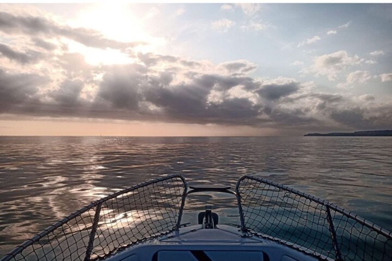 Tour privato in barca con aperitivo alla Scala Dei Turchi — 7