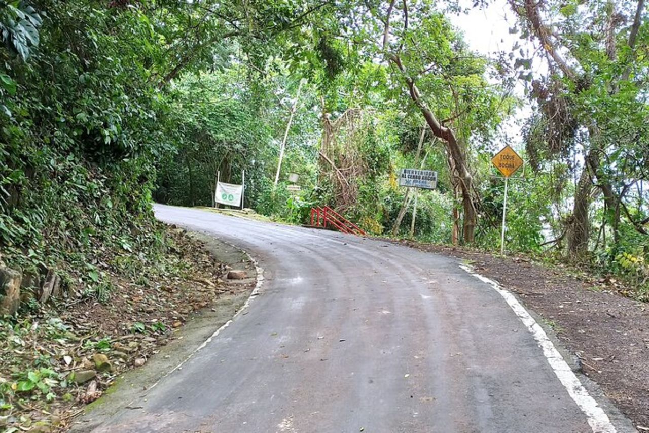 Camminare sul Cerro Ancón: Natura e panorami unici — 7