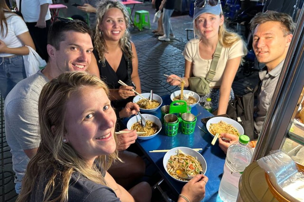 Tour gastronomico di Bangkok di notte