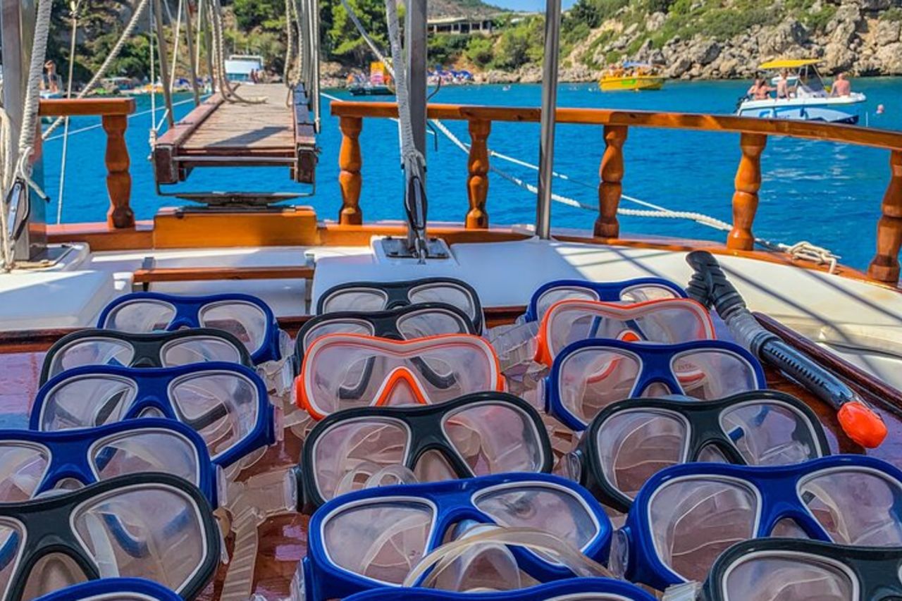 Crociera di un giorno a Rodi (con pranzo e bevande illimitate) 5,5 ore — 5