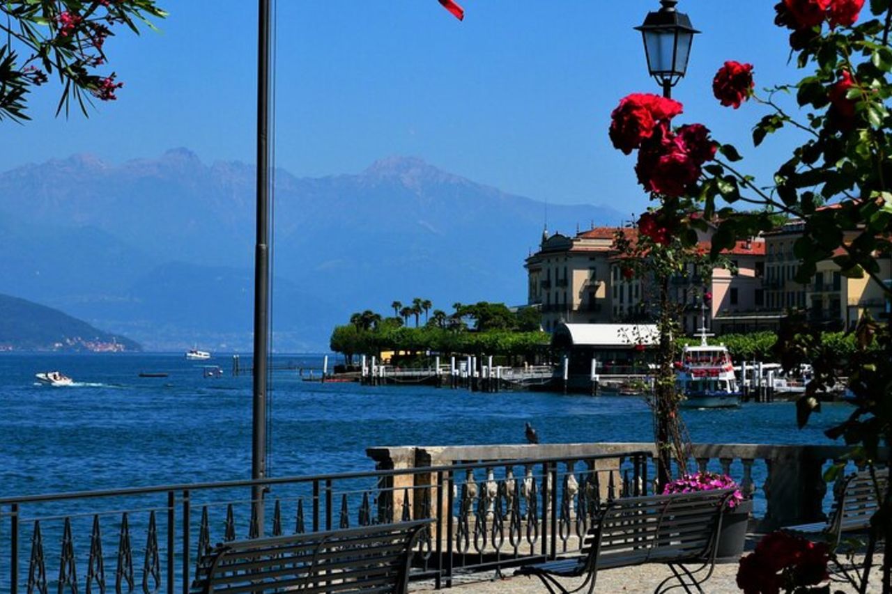 Varenna villa Monastero & Bellagio Exclusive Boat Tour, Lago di Como — 3