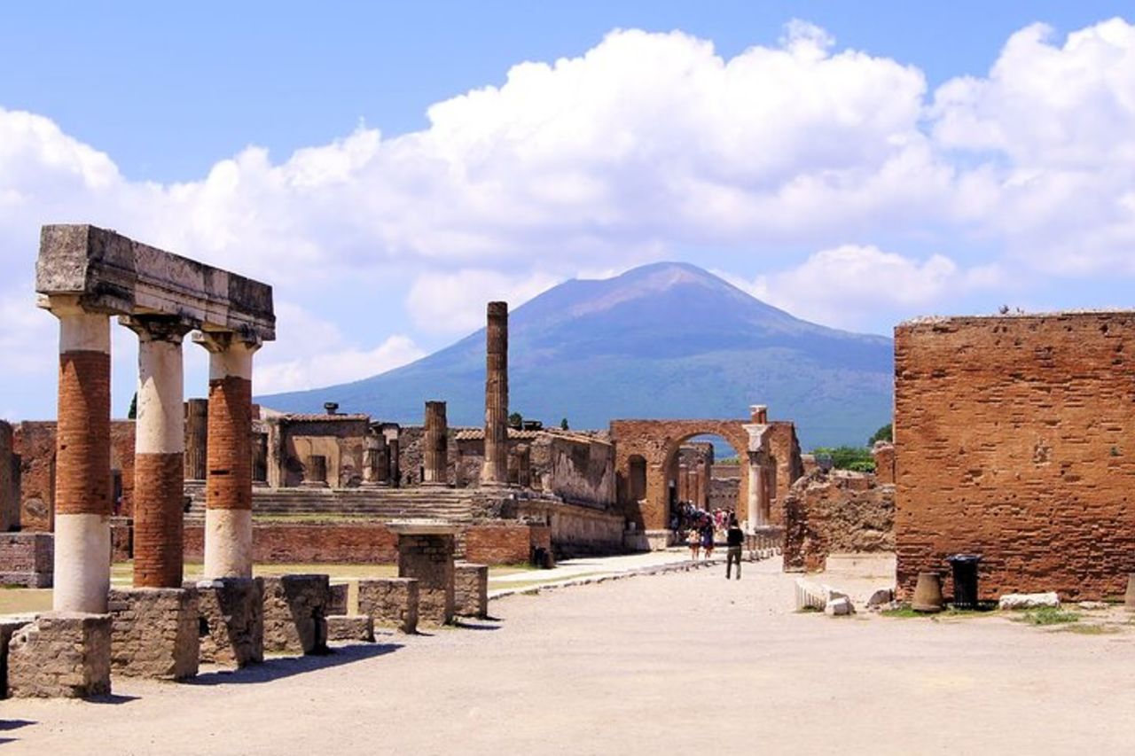 Gita di un giorno a Pompei, Ercolano e Vesuvio da Napoli — 3