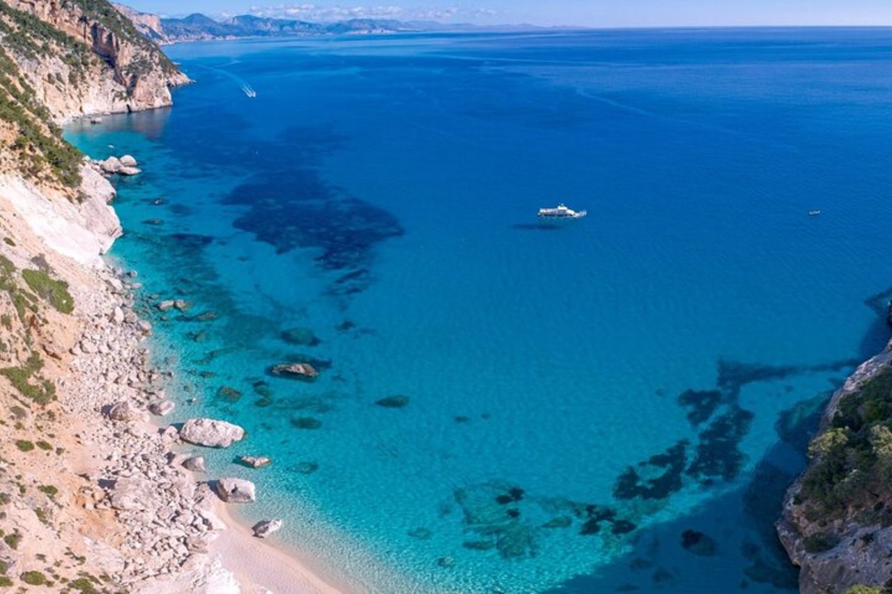 Mini Crociera Intera Giornata Cala Gonone e Golfo di Orosei — 3