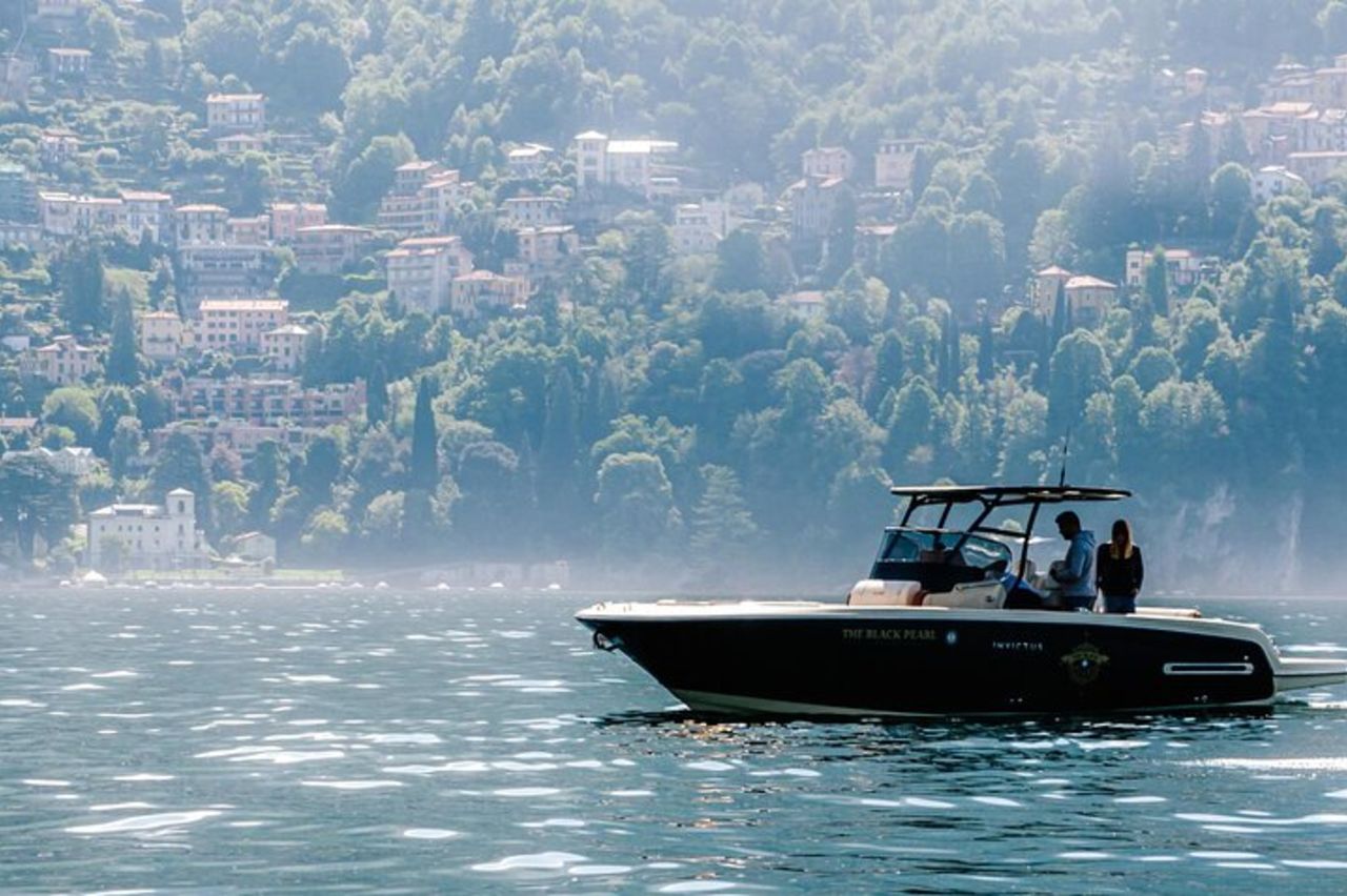 4H Como Lake Cruise drop of Bellagio and Varenna on Tender Yacht — 7