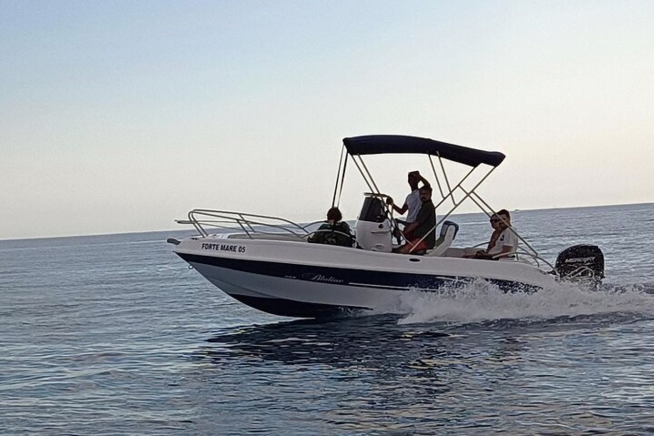 Escursione da un'ora e mezza in barca alla Scala Dei Turchi — 7