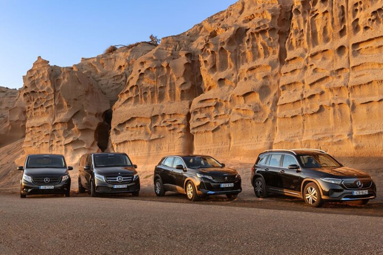 Giro turistico per piccoli gruppi: tutti i tesori di Santorini — 4