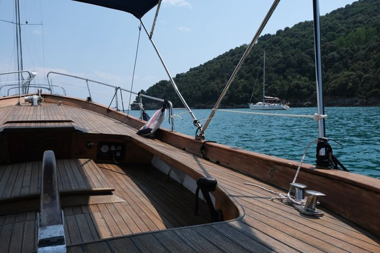 Tour in barca di 3 ore al tramonto nel Golfo dei Poeti condiviso — 6