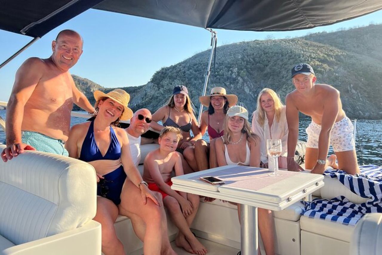 Noleggio di yacht privati di mezza giornata sul nostro Pershing 40 a Saint Tropez — 7