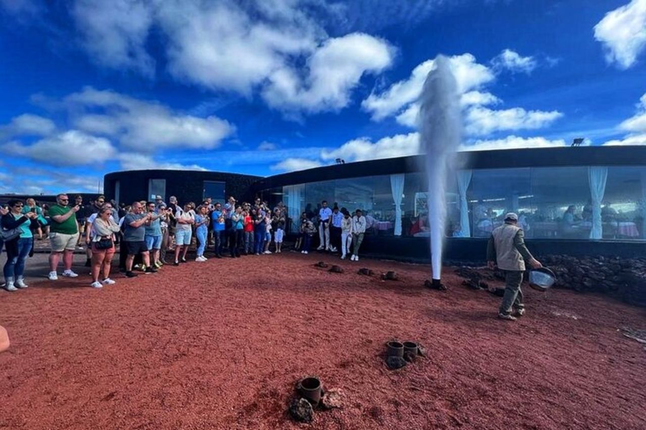 Tour a Timanfaya, Jameos del Agua, Cueva de los Verdes e Mirador — 4
