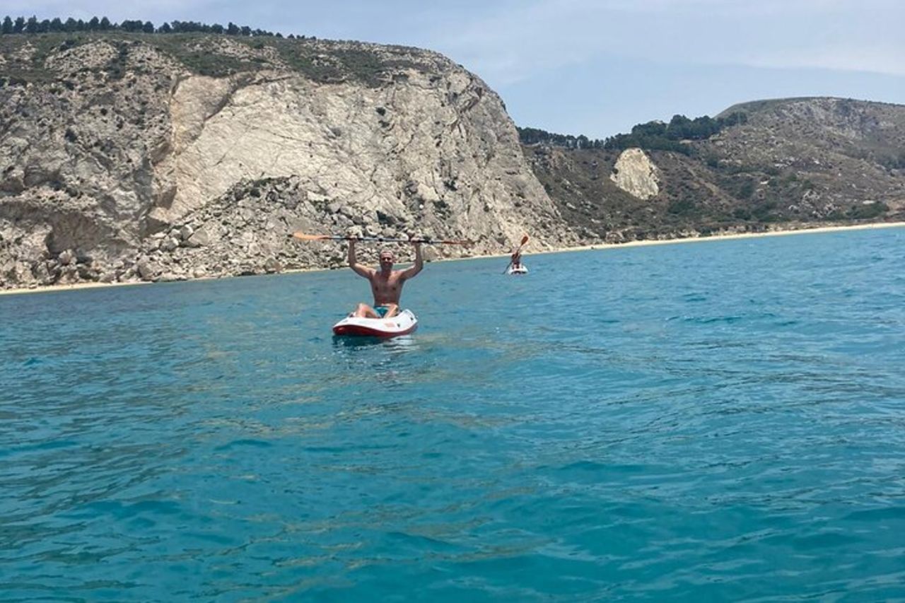 Tour in Kayak: Da Cala Manbrù alla Riserva di Torre Salsa — 8