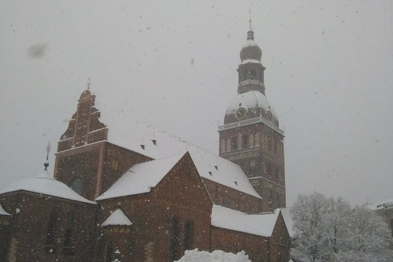 Tour a piedi di 2 ore nelle leggende e nei segreti del centro storico di Riga — 7