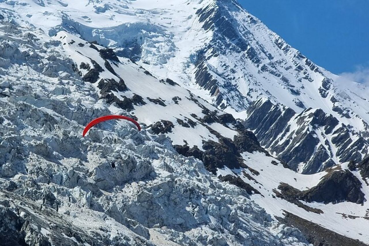 Volo in parapente biplace a Chamonix — 3