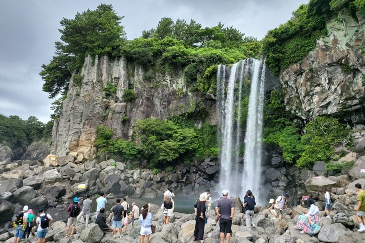 Tour privato di mezza giornata a sud e ovest nell'isola di Jeju