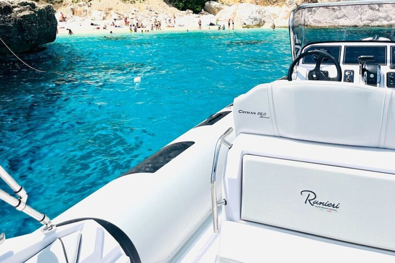 Tour di un giorno nella Costa di Baunei — 7