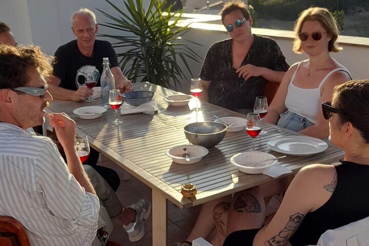 Degustazione di vini naturali e biologici per piccoli gruppi vicino a Sitges — 3