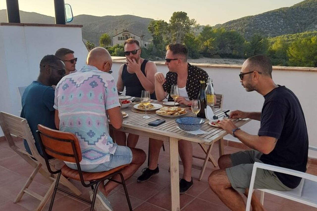 Degustazione di vini naturali e biologici per piccoli gruppi vicino a Sitges — 5