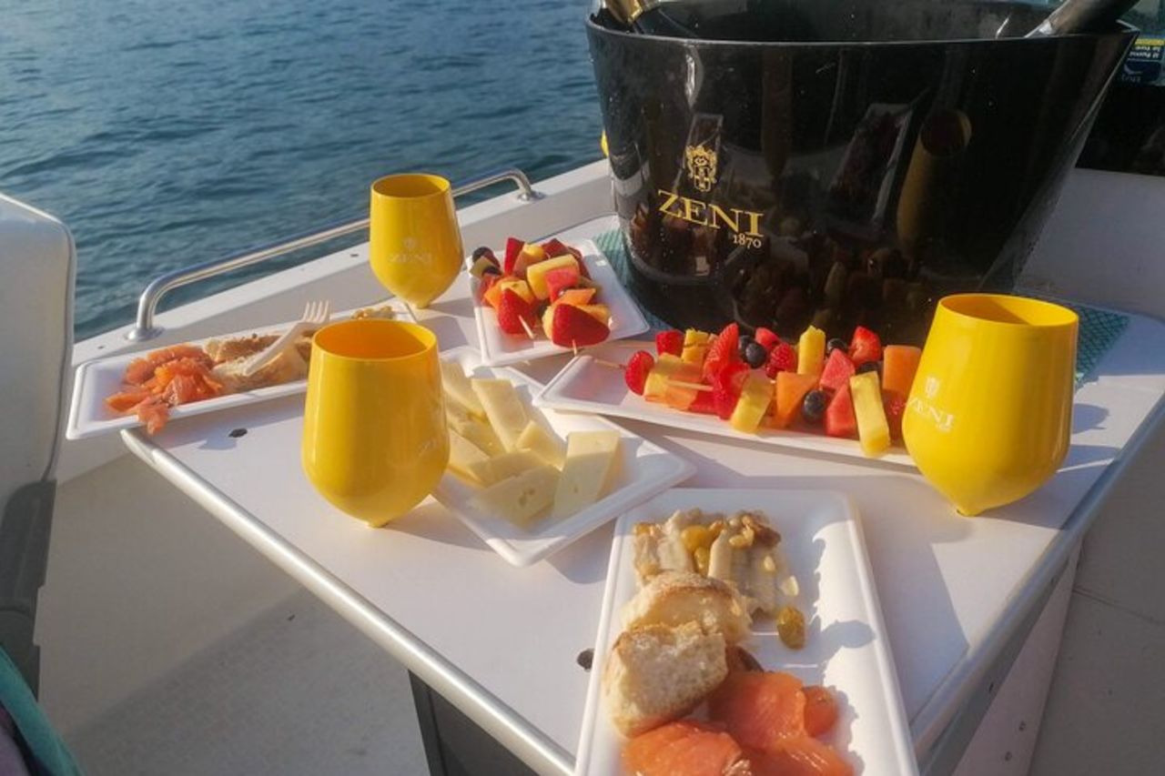 Tour privato in barca con aperitivo enogastronomico — 3