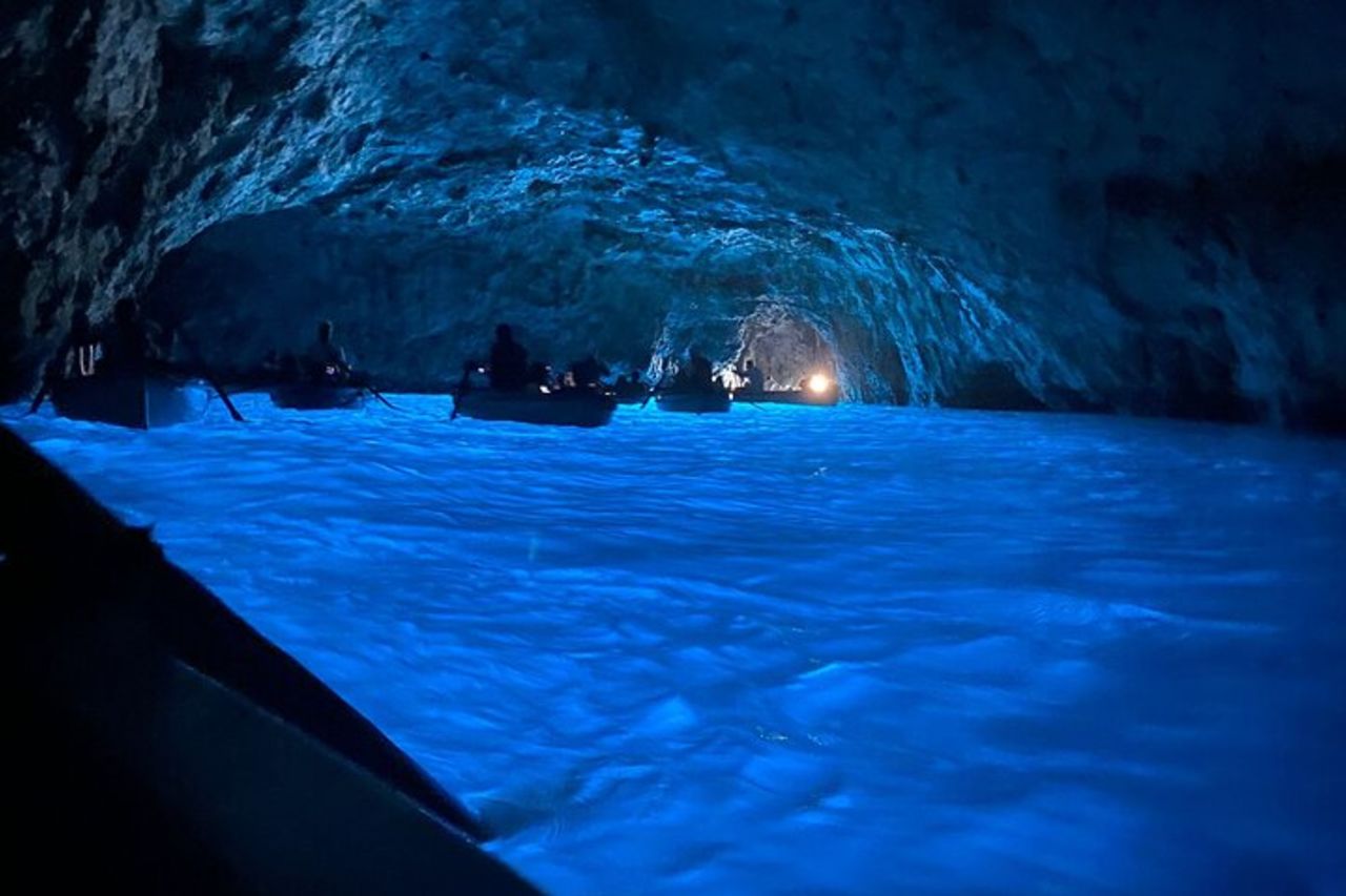 Capri Private Boat Tour from Capri (3 Hours) with Blue Grotto — 4
