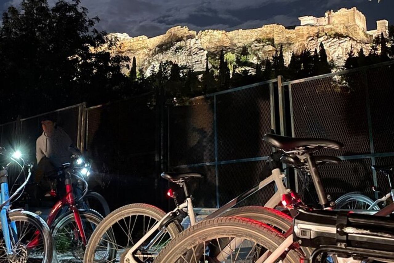 Tour serale di Atene in bici elettrica — 9