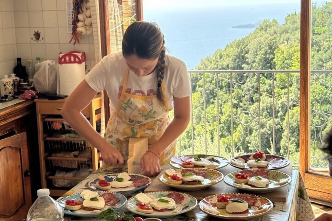 Corso di cucina per piccoli gruppi a Positano: Gnocchi, Tiramisù & Bevande