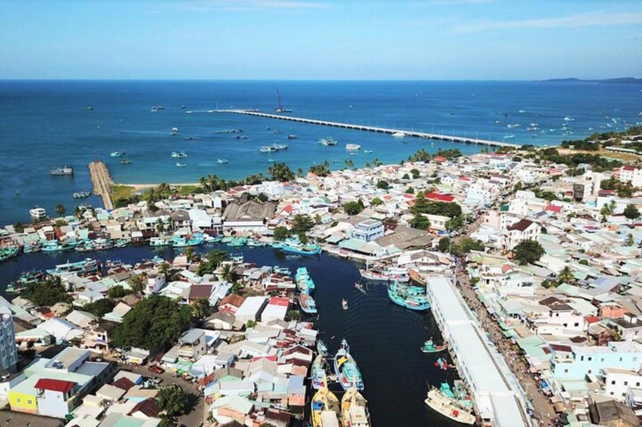 Tour intorno all'isola di Phu Quoc con minibus AC — 2