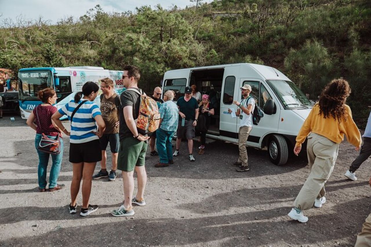 Tour del Vesuvio da Pompei guidato da una Guida Esperta — 7