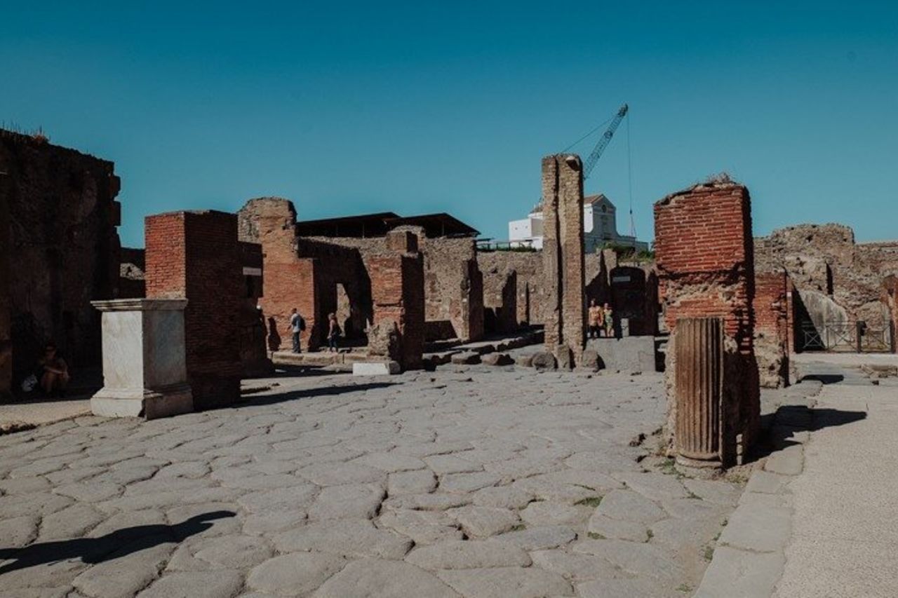 Esplora Pompei con un Archeologo