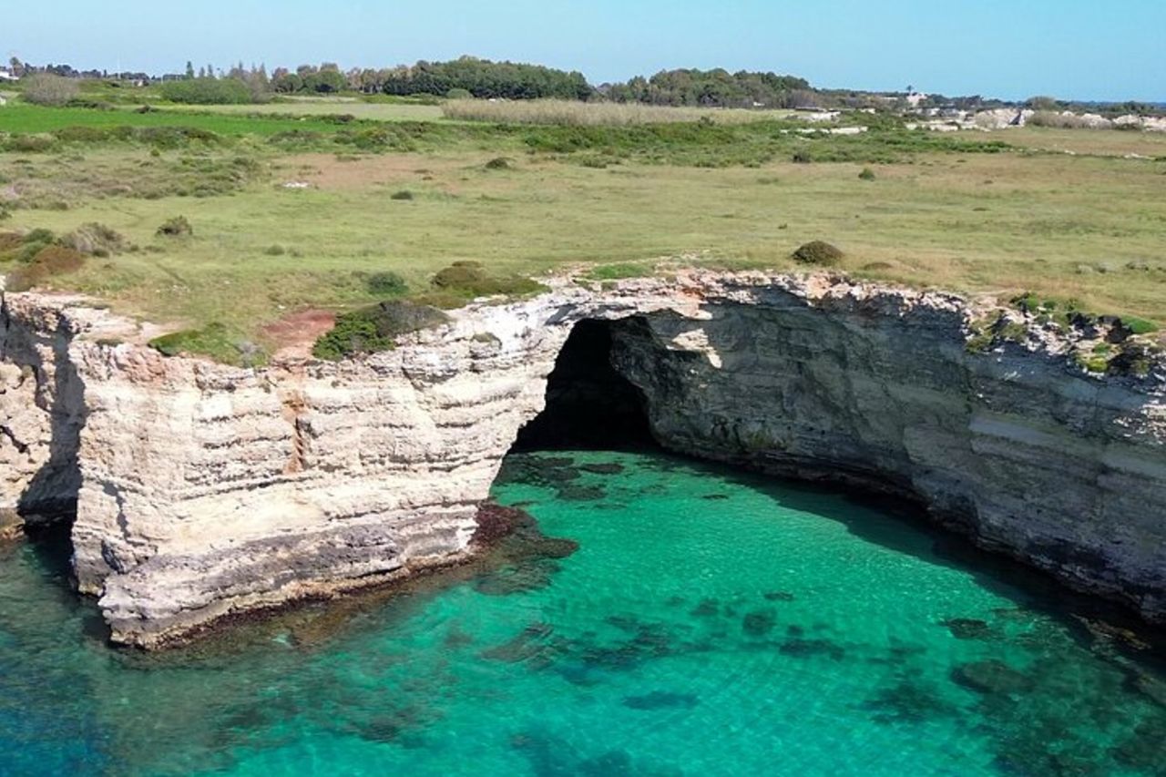 Tour PRIVATO da Otranto a baia Mulino d'Acqua e Grotta Sfondata — 3
