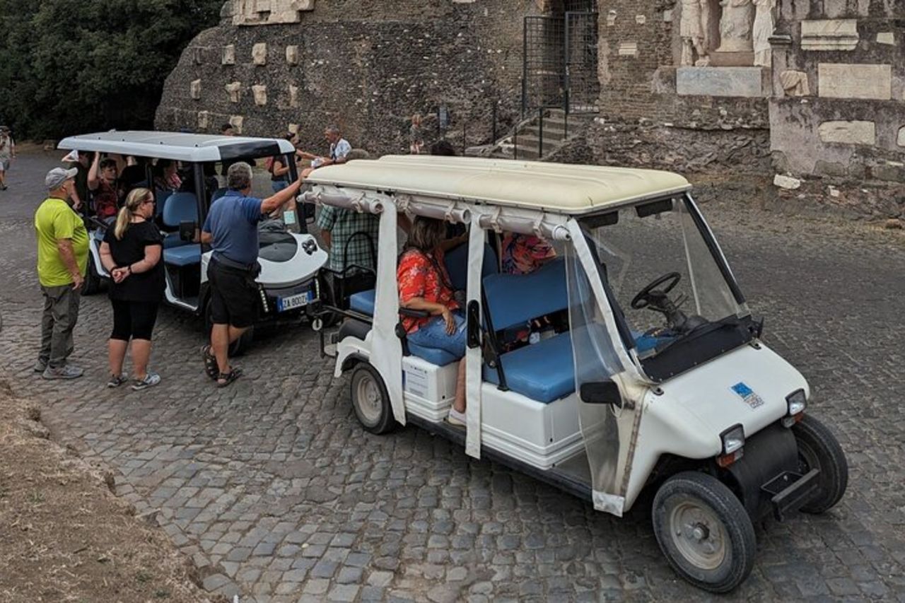 Roma: tour in golf cart dell'Appia Antica e delle Catacombe - Condiviso|Piccoli gruppi — 4