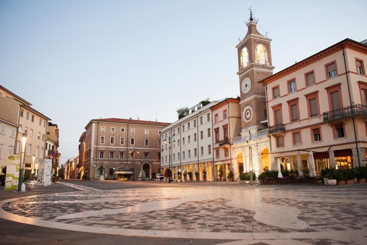 Tour autoguidato di caccia al tesoro e attrazioni di Rimini — 9
