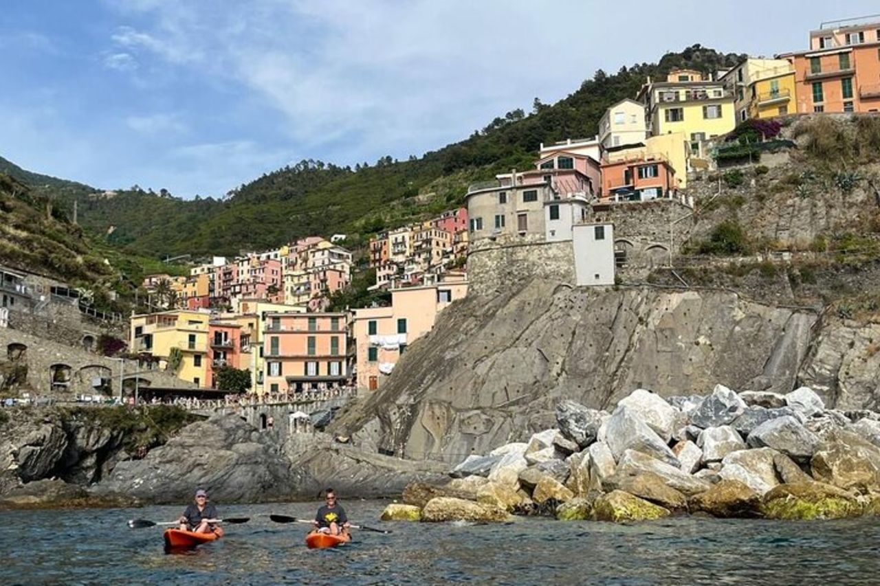 Avventura in kayak alle Cinque Terre da Riomaggiore — 4