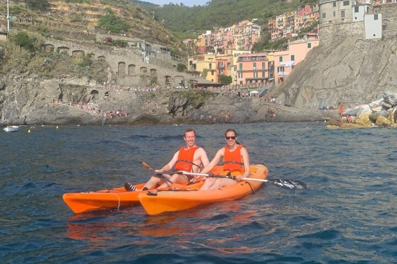 Avventura in kayak alle Cinque Terre da Riomaggiore — 5