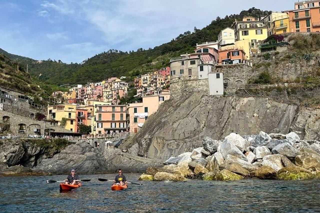 Avventura in kayak alle Cinque Terre da Riomaggiore — 8