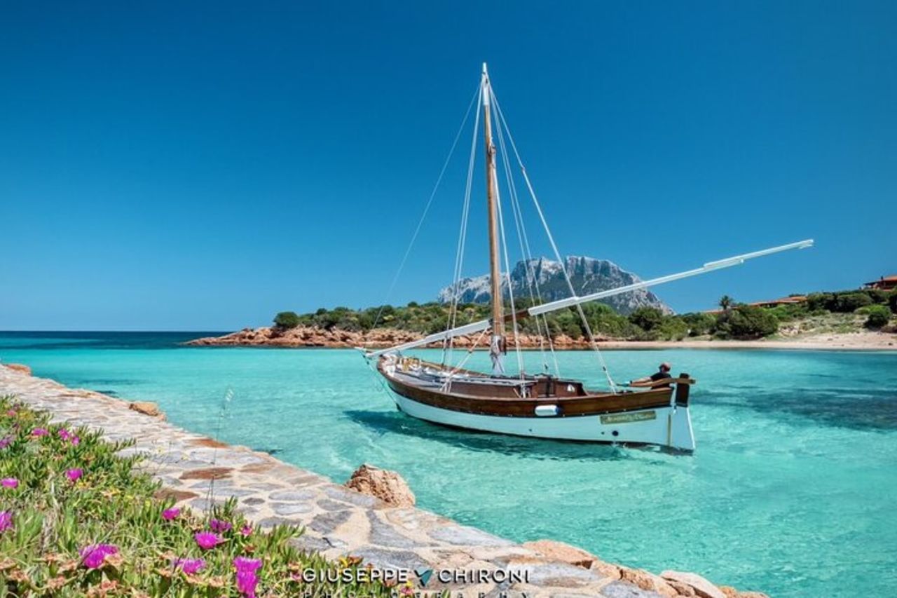 Tour di Una Giornata in Veliero Tradizionale Tavolara & Molara — 7