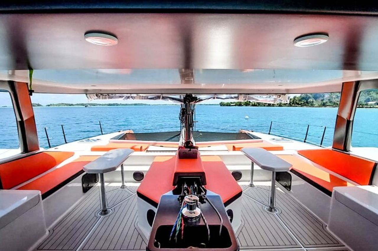 LUSSO Catamarano Bora Bora : Vela, Snorkeling e Bar galleggiante — 8