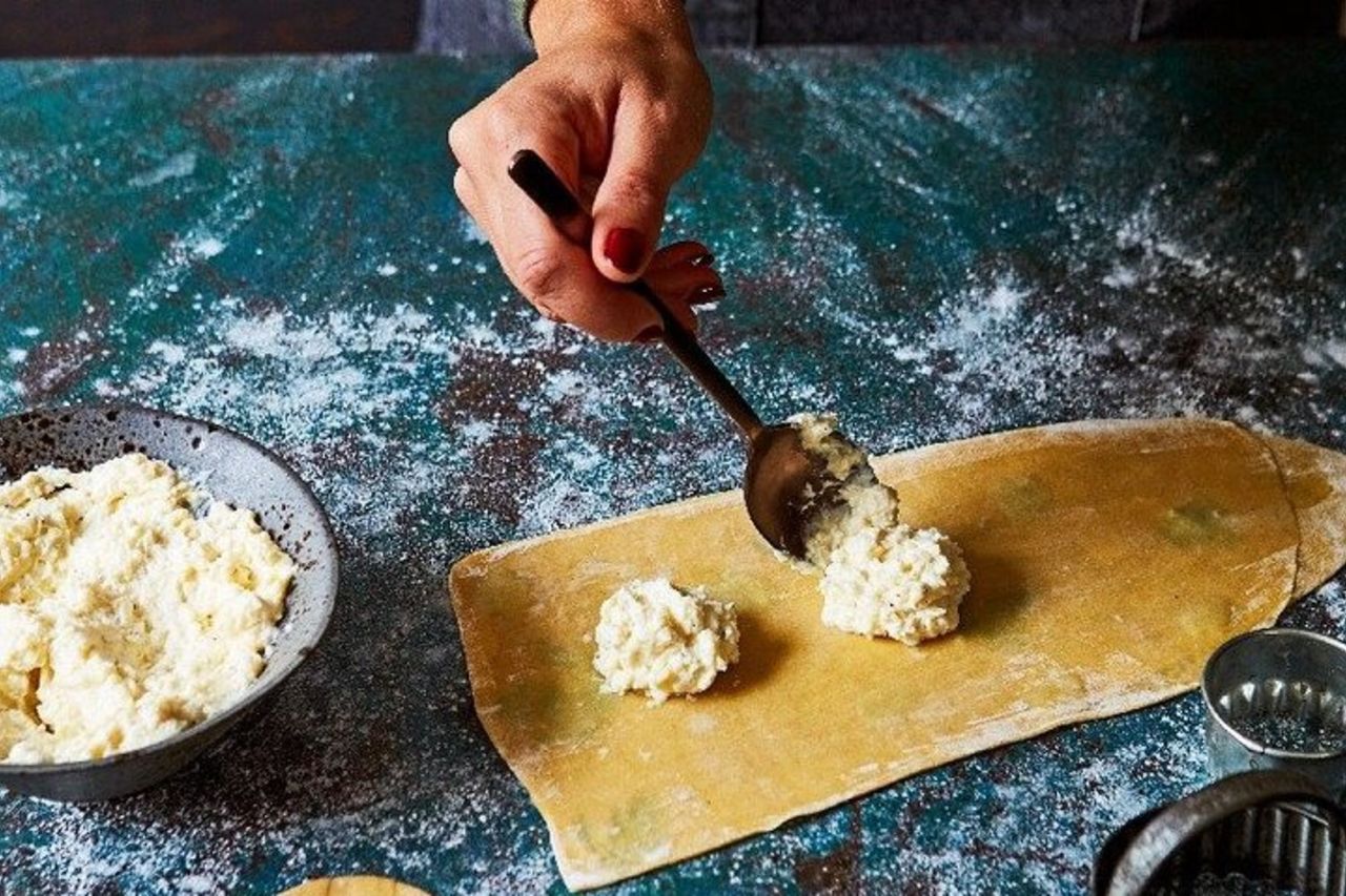 Firenze : Corso di Cucina Pasta con Vino Illimitato